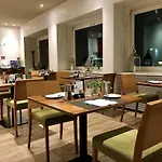 Parkhotel فندق