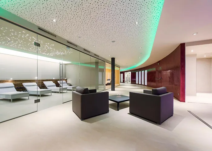 パークホテル ホール チロル ホテル