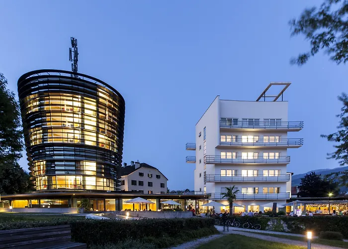 パークホテル ホール チロル ホテル 4*