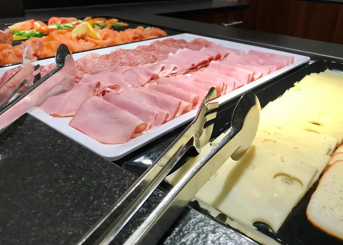 ホテル パークホテル ホール チロル 4*